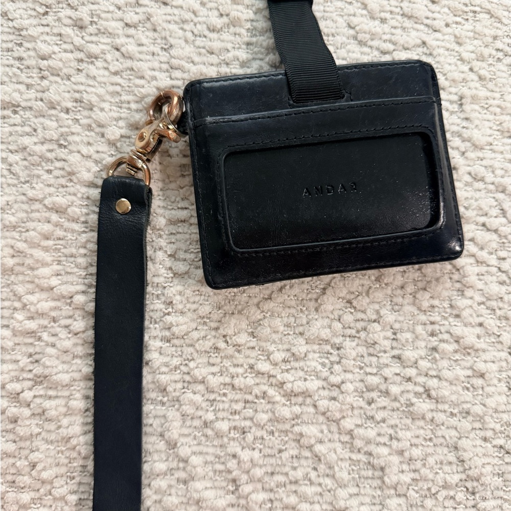 Andar Black Leather Wallet with Strap